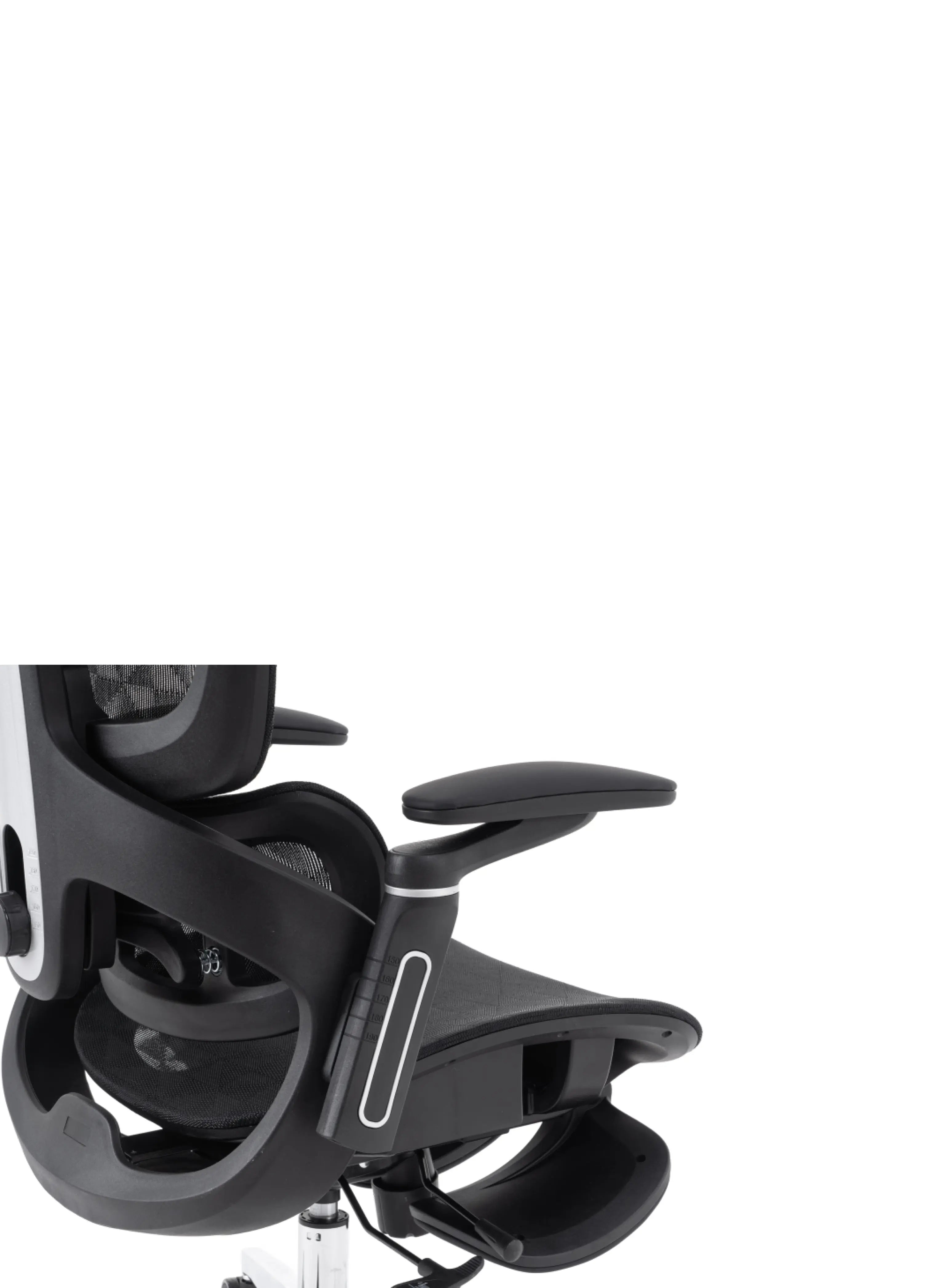 Imagem detalhada da lateral da cadeira presidente ergonômica, o modelo possui ajuste de altura e inclinação dos braços.